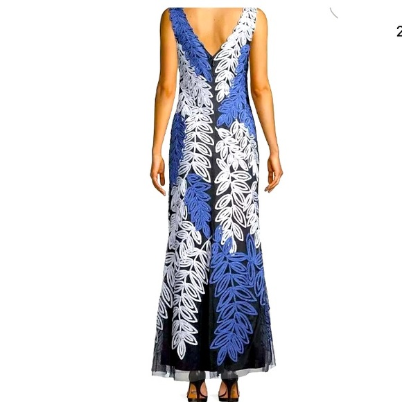 NWT JS Collections Textured Leaf Gown Dress Sz 10 - Picture 2 of 3